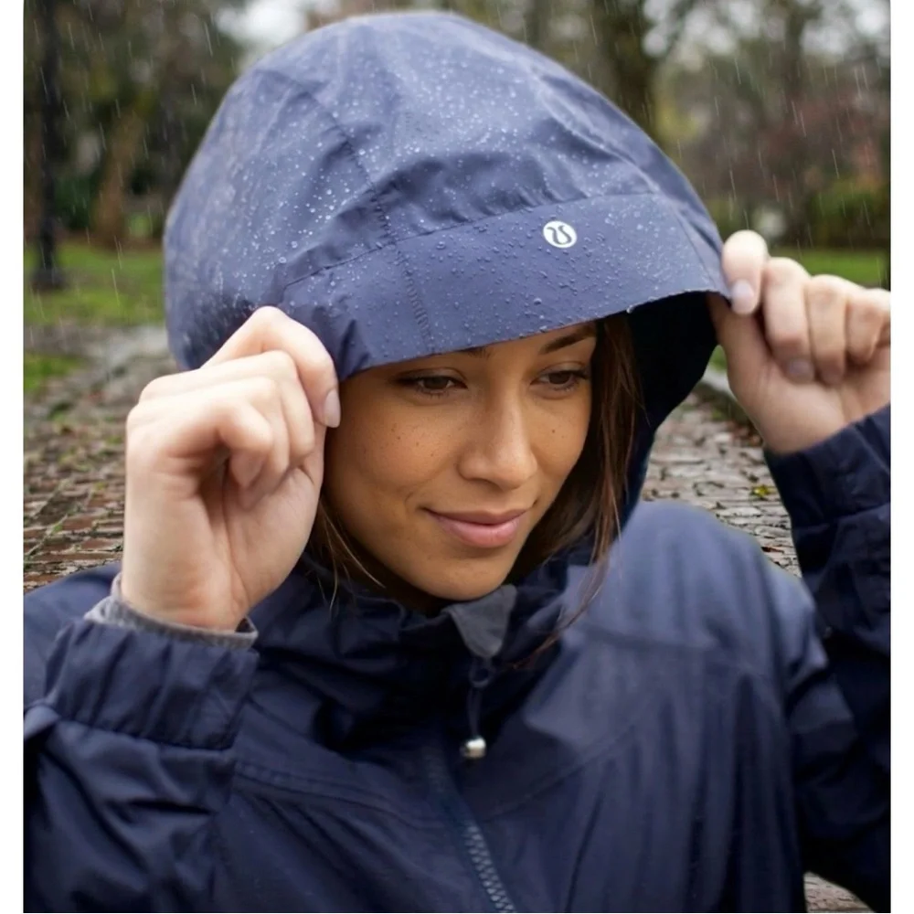 Lululemon - women’s navy No rain No Gain jacket hooded full zip up raincoat SZ 4
